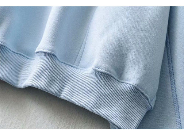 Hanorac de dama model simplu cu gluga