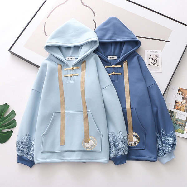 Hanorac cald toamna-iarna cu gluga si cravate