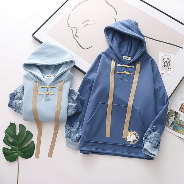 Hanorac cald toamna-iarna cu gluga si cravate