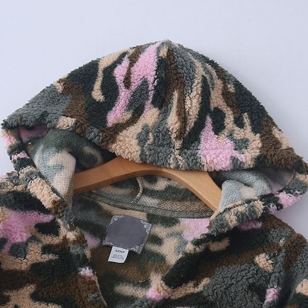 Γυναικείο φούτερ με κουκούλα σε animal print