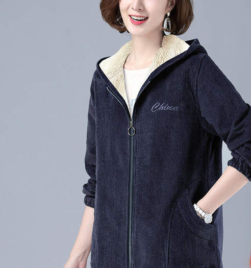 Дамско яке с топла подплата и джобове