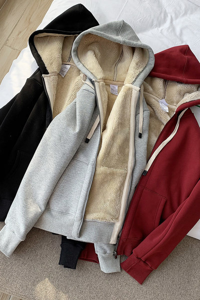 Καθημερινό γυναικείο φούτερ με ζεστή φόδρα και κουκούλα