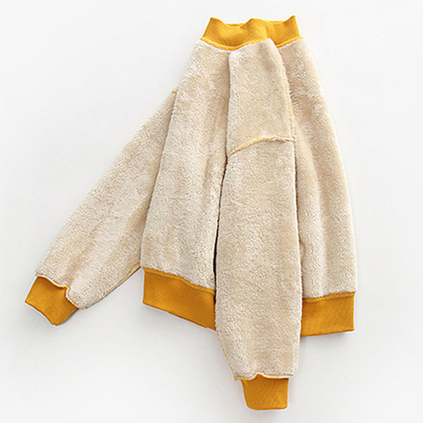 Μοντέρνα γυναικεία μπλούζα με κέντημα και απαλή φόδρα