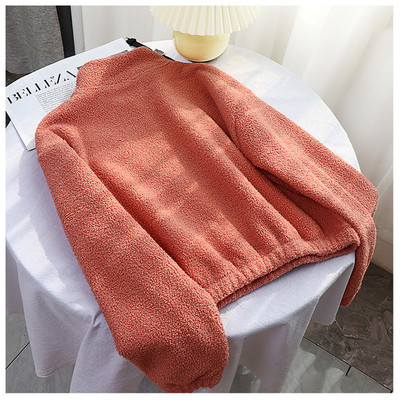 Hanorac de damă din puf cu fermoar și broderie