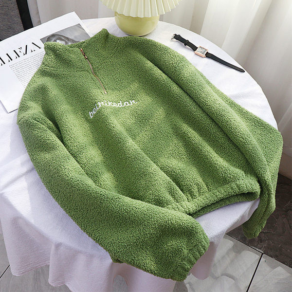 Hanorac de damă din puf cu fermoar și broderie