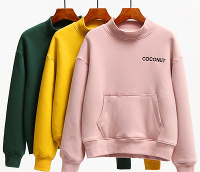 Női pulóver meleg béléssel és magas gallérral