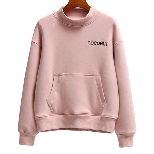 Női pulóver meleg béléssel és magas gallérral