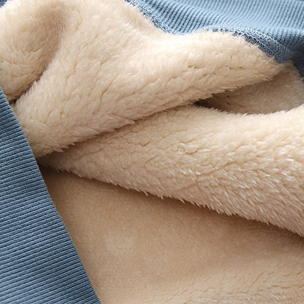 Női téli blúz kerek nyakkivágással és meleg béléssel