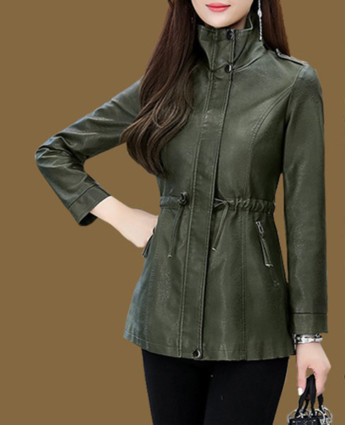 Öko bőrből készült női kabát vastag béléssel és magas gallérral