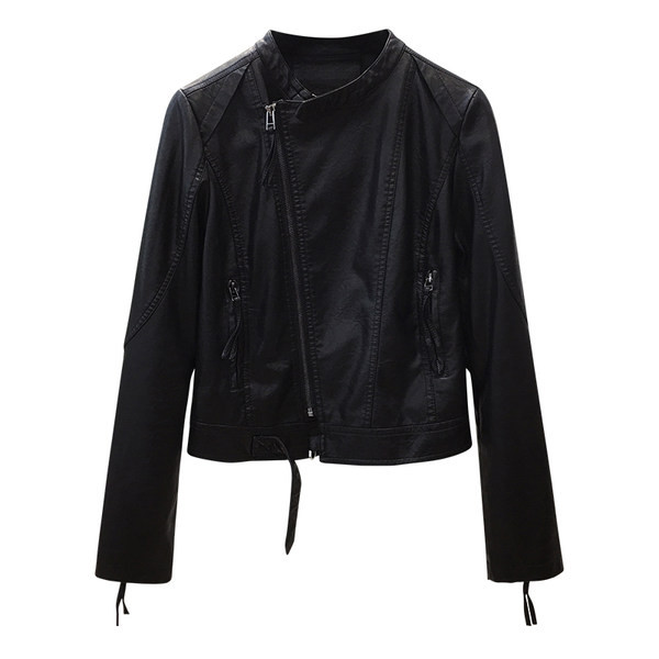 Női bőrdzseki aszimmetrikus rögzítéssel