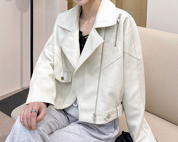 Νέο μοντέλο από οικολογικό δερμάτινο μπουφάν με φερμουάρ