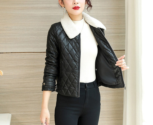 Női bőrdzseki tológallérral és cipzárral