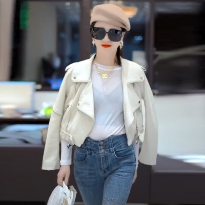 Model nou de geaca de dama din imitatie de piele cu carouri metalice