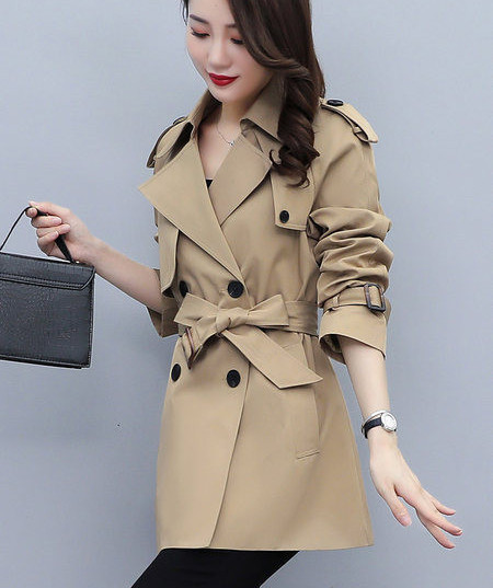 Női esőkabát kétsoros csattal és övvel