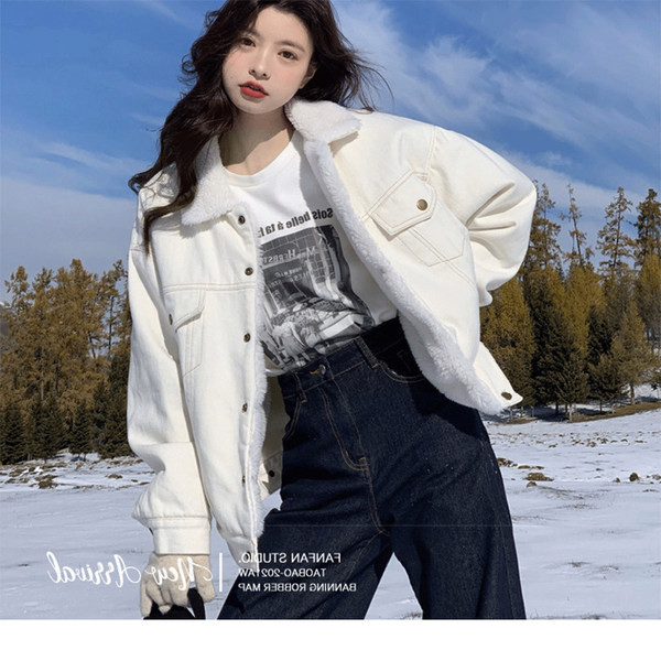 Télre alkalmas női kabát három színben