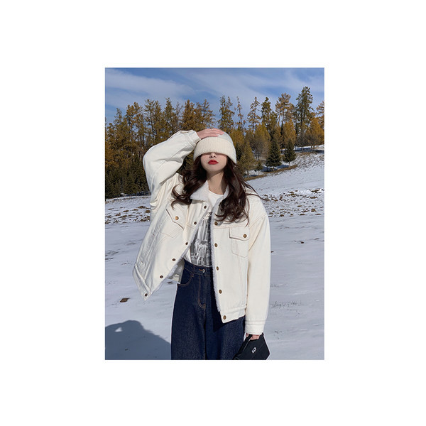 Télre alkalmas női kabát három színben