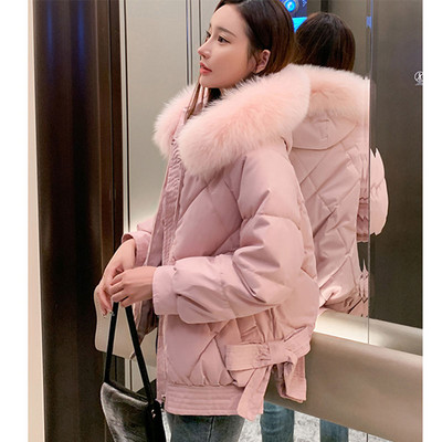 Ζεστό χειμωνιάτικο μπουφάν με πούπουλα στην κουκούλα