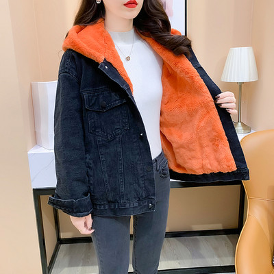 Jachetă de damă din denim cu căptușeală caldă și inscripție pe spate