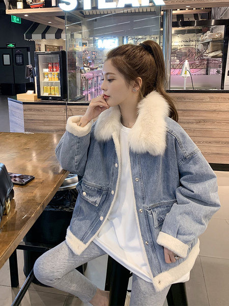 Jachetă de damă din denim model nou cu căptușeală din puf