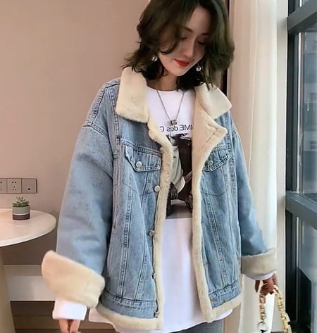 Női farmerdzseki meleg béléssel és gombokkal