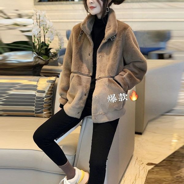 Jacheta de puf de dama cu talie inalta - culoare maro