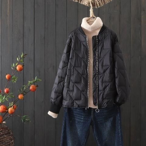 Női kabát cipzárral több színben