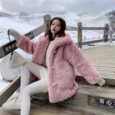 Női plüss kabát zsebbel két modell