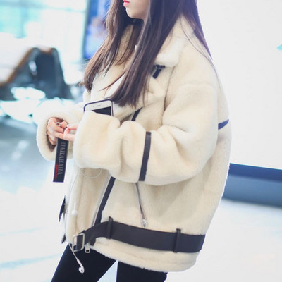 Geaca de puf de dama model nou cu centura de piele