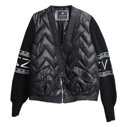 Geaca de toamna pentru femei cu fermoar si nasturi