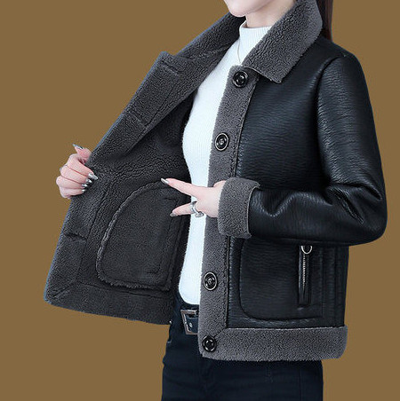 Női műbőr kabát meleg béléssel - két modell