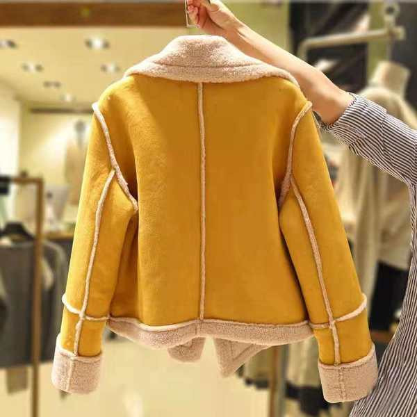 Modern női kabát meleg béléssel