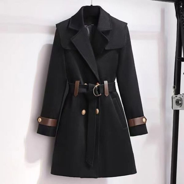 Palton lung de dama cu curea in bej si negru