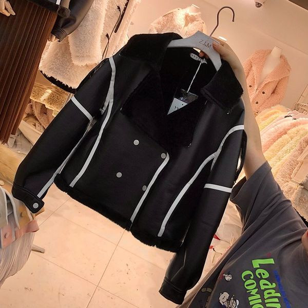 Rövid női bőrdzseki meleg béléssel