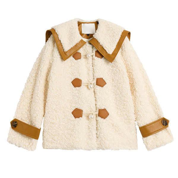 Női kabát klasszikus gallérral és gombokkal