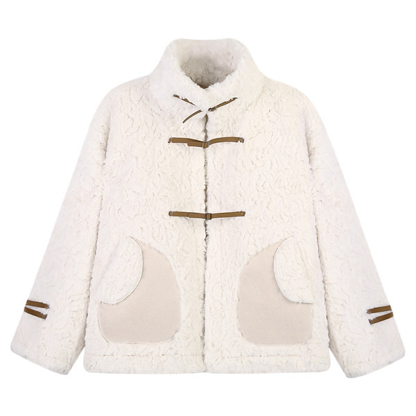 Női széles kabát magas gallérral és zsebekkel