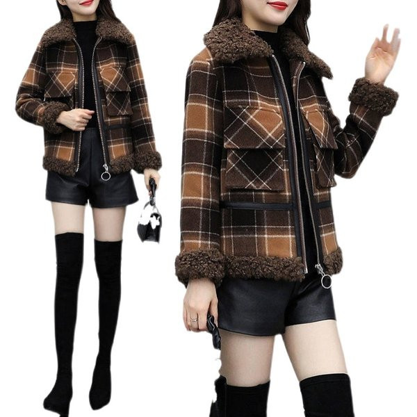 Női rövid kabát zsebekkel és cipzárral