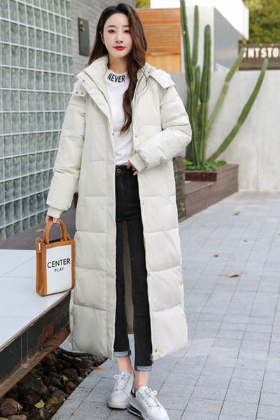 Hosszú, meleg női kabát cipzárral