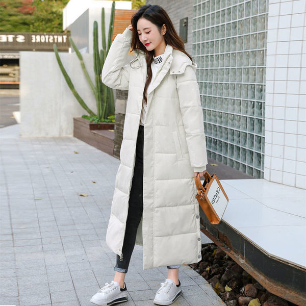 Hosszú, meleg női kabát cipzárral