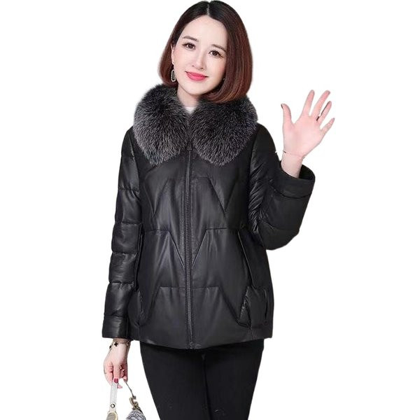 Női kabát tológallérral és zsebekkel