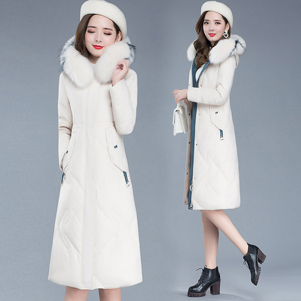 Hosszú női téli kabát kapucnival