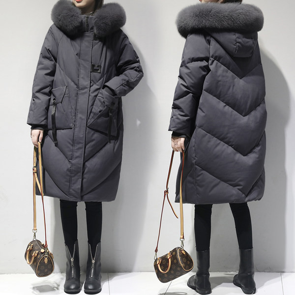 Hosszú női téli kabát, kapucnival