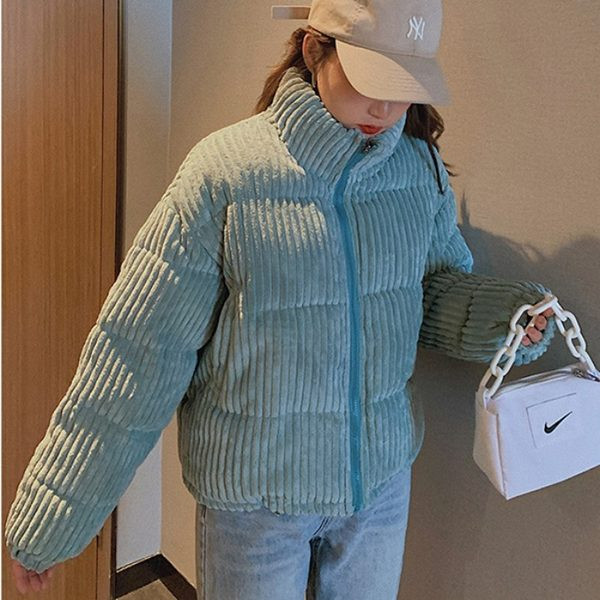 Geaca dama model lat cu guler inalt si fermoar