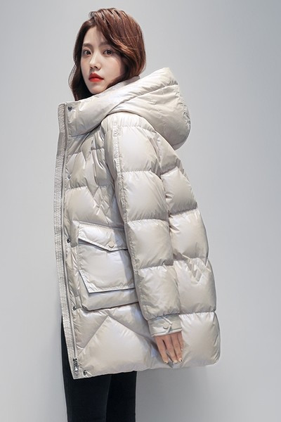 Hosszú női téli kabát kapucnival, három színben