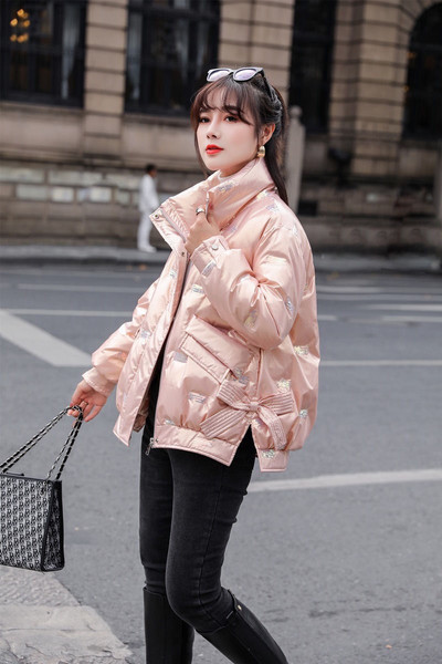 Női téli kabát négy színben cipzárral és zsebekkel