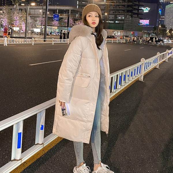 Geaca lunga dama model nou cu gluga cu puf