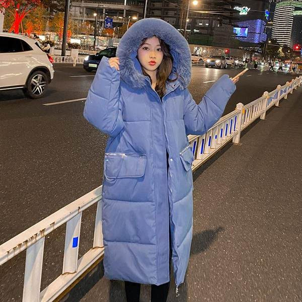 Geaca lunga dama model nou cu gluga cu puf