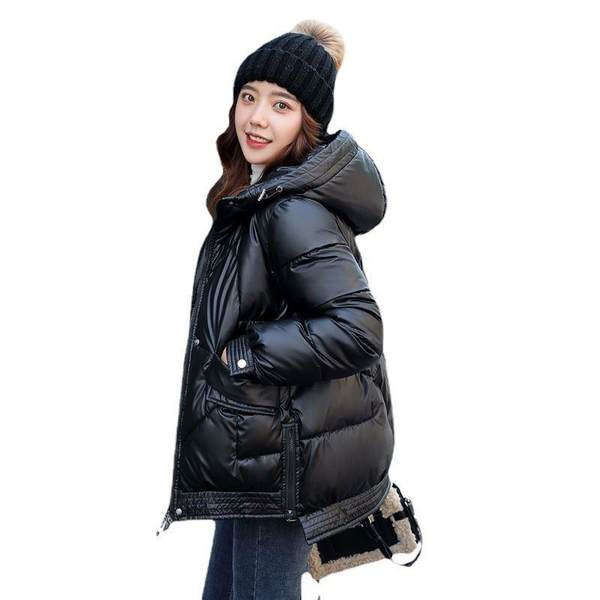 Modern női téli kabát kapucnival több színben