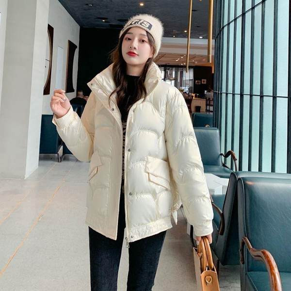 Új modell téli kabát zsebekkel