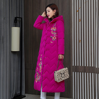Geaca de iarna lunga de dama cu broderie si gluga