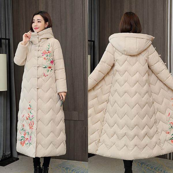Geaca de iarna lunga de dama cu broderie si gluga